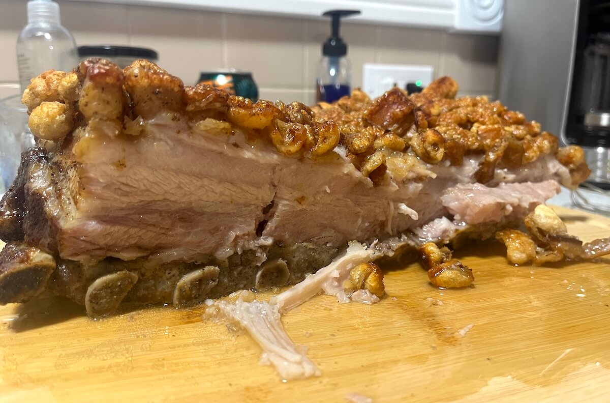 Ribbe pork belly with crispy cracklings